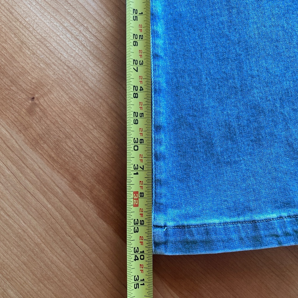 PAIGE Genevieve Flare Jeans in Folk (Size 29 Tall) - Picture 10 of 11